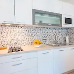 Apartment Birikina *