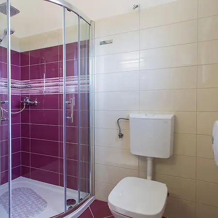 Birikina With Pool شقة