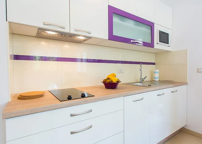 Apartament Birikina With Pool