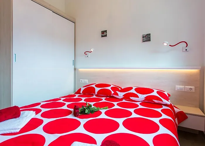 Apartament Birikina With Pool