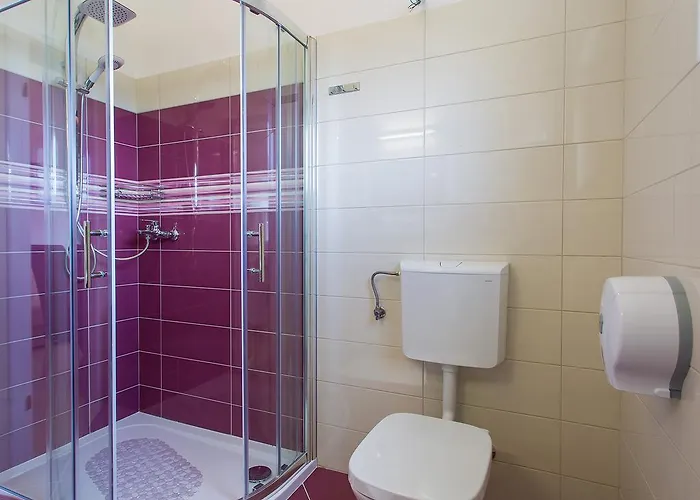 Birikina With Pool Apartament