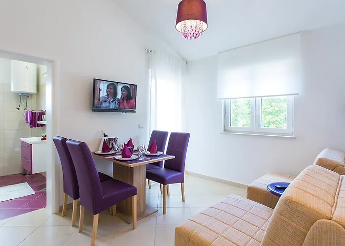 Apartament Birikina With Pool *